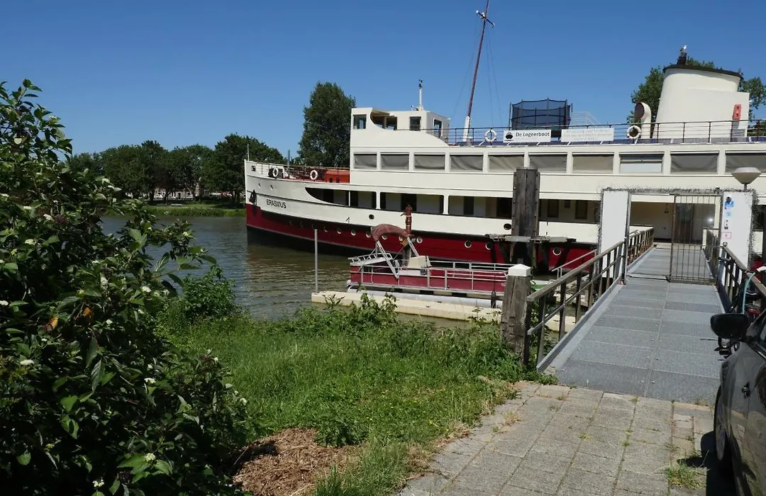 De Logeerboot Dordrecht-1