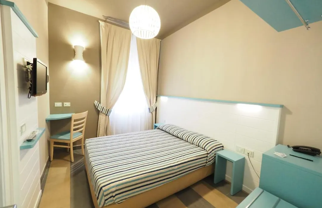 Hotel La Spiaggia-1