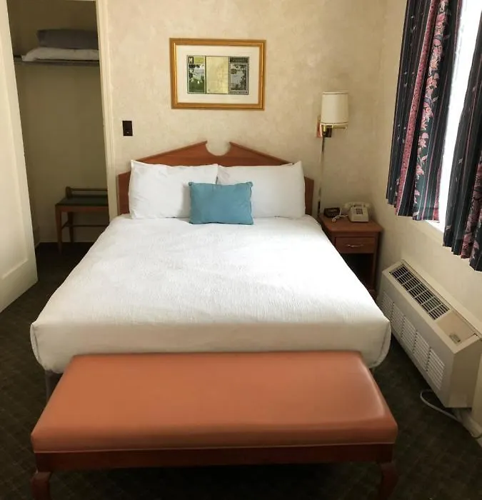 Stearns Hotel-1