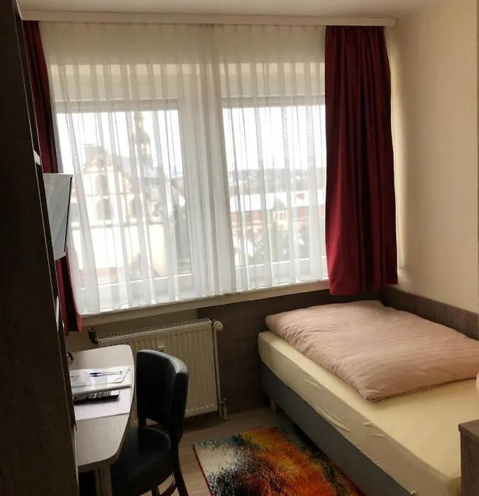 Hotel Peterchens Mondfahrt-1