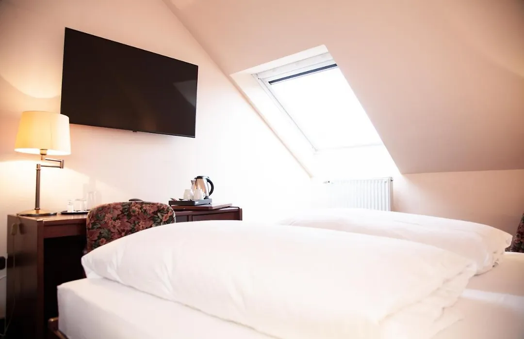 Hotel Lonac-1