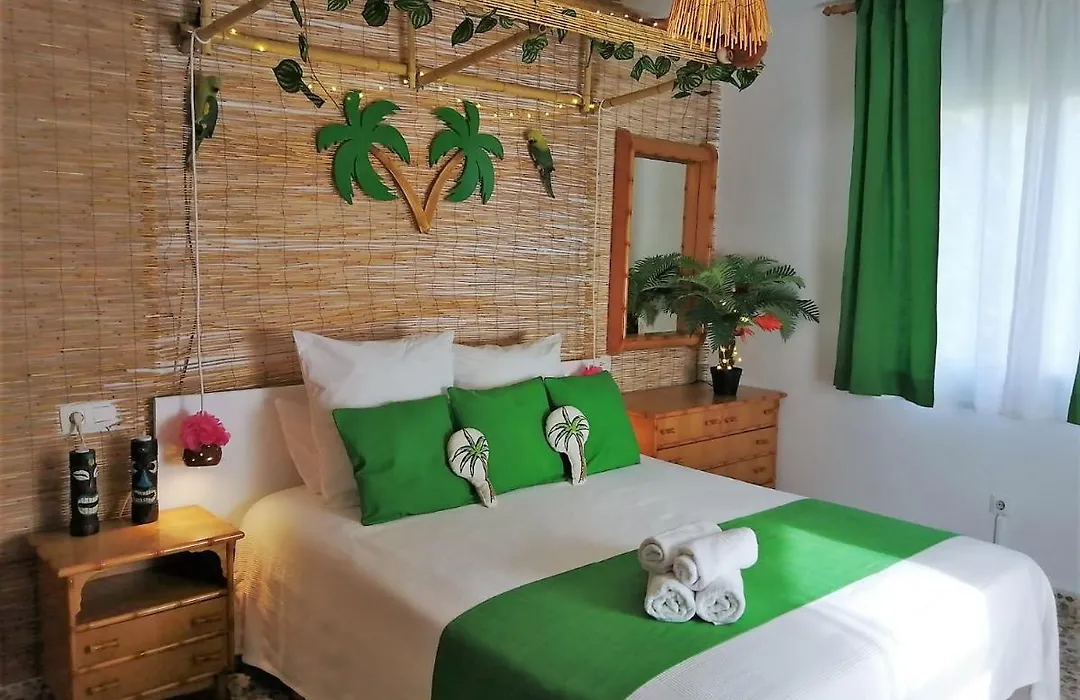 Wonder Rooms Nerja Guest House-1