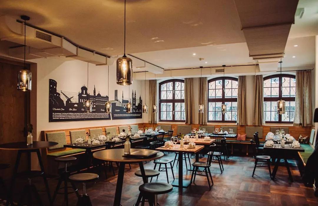 Hotel Zur Stadt Mainz in Würzburger Innenstadt-1
