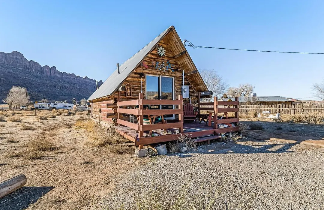 Sunny Acres Cabin-1