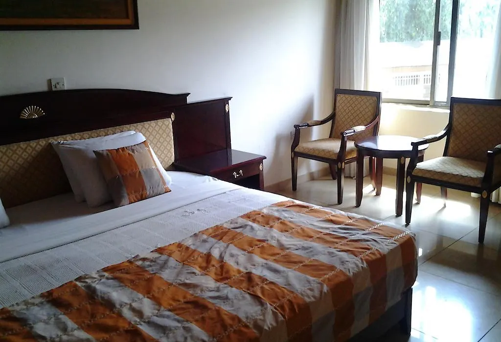 Hotel Georgia-1