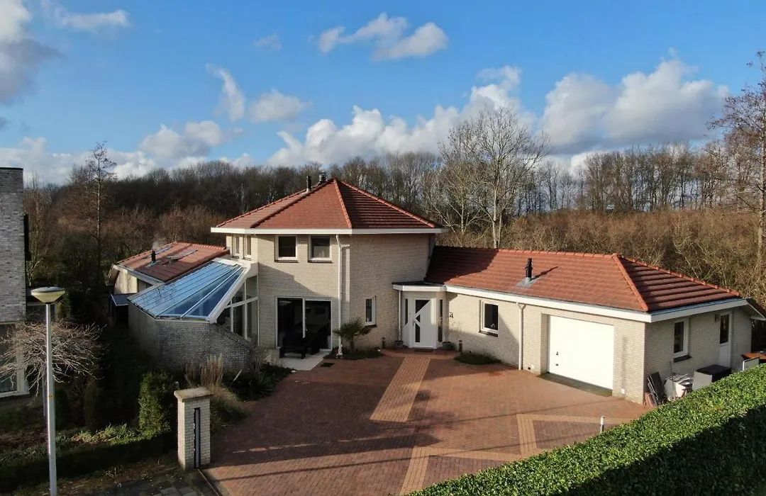 B&B Eibergen met privé zwembad en sauna-1