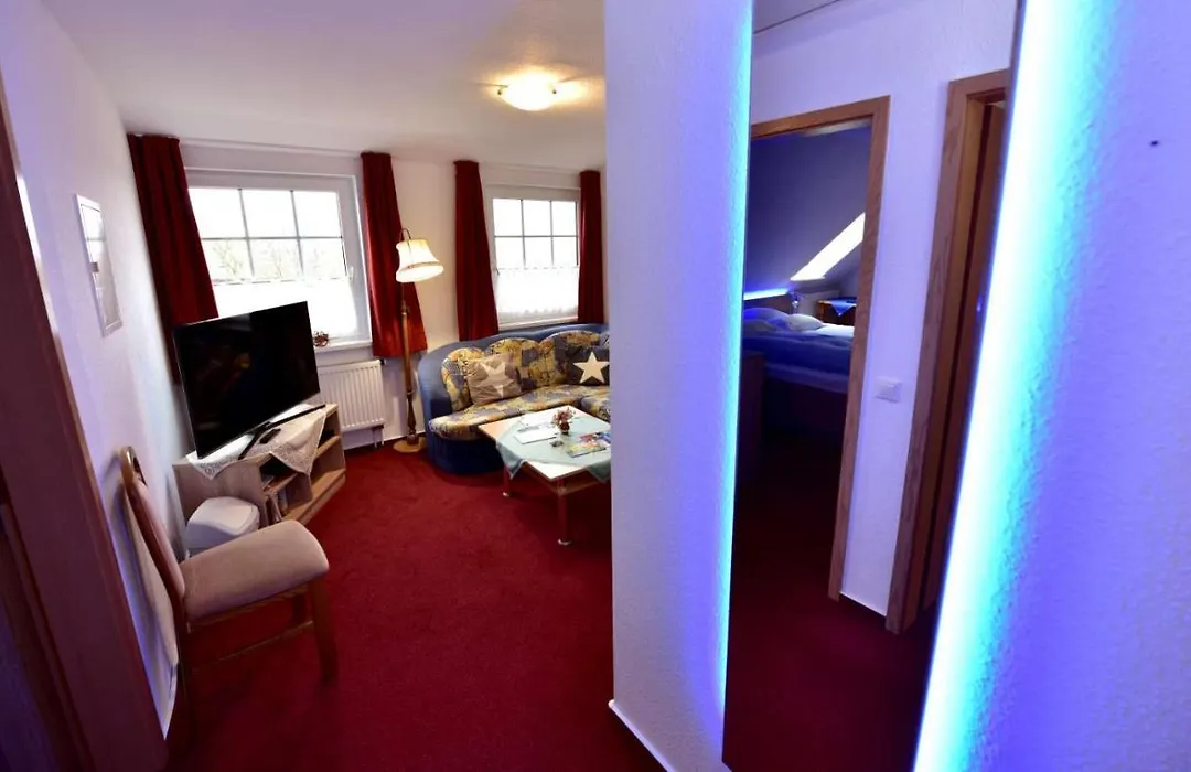 Hotel-England-1