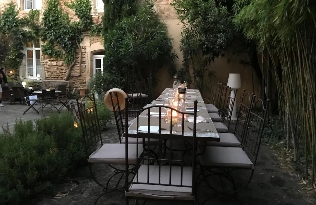 Les Aiguières en Provence-1