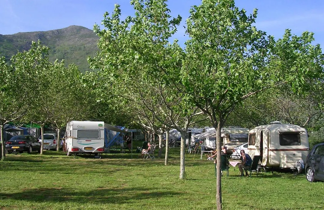 Cabanas-Bungalows-Camping "La Vera"-1