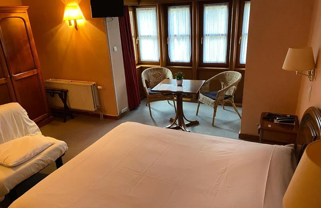 Hotel du Roy-1