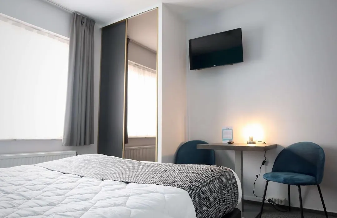 Hotel Adoma-1