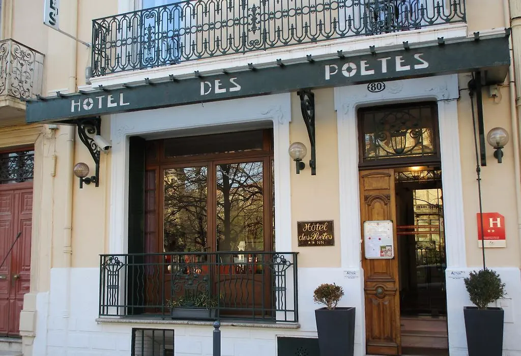 Hôtel Des Poètes avec Garage privé-1
