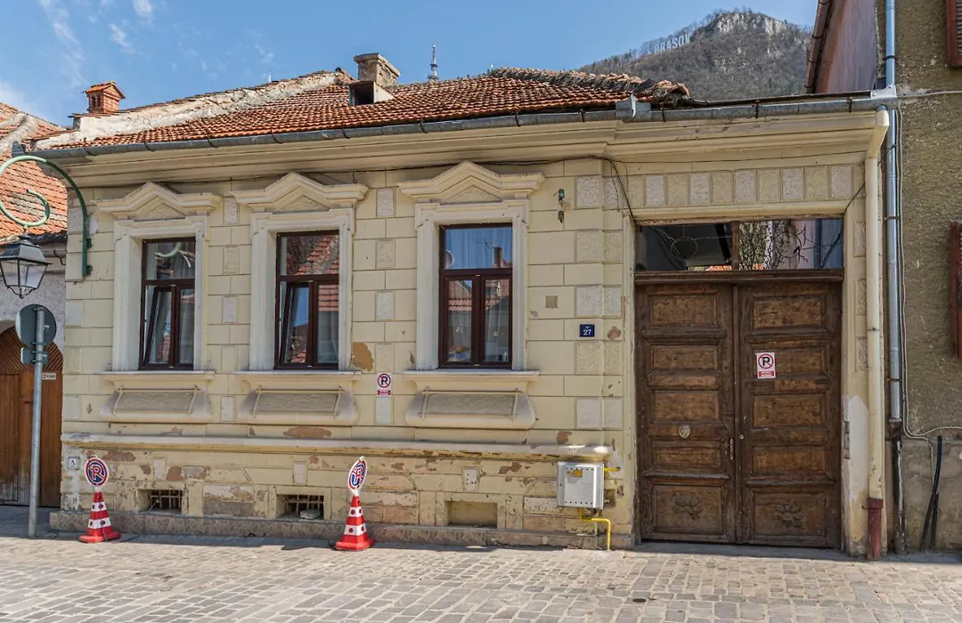 Albert Residence Brasov With Complimentary Parking Off Site-1