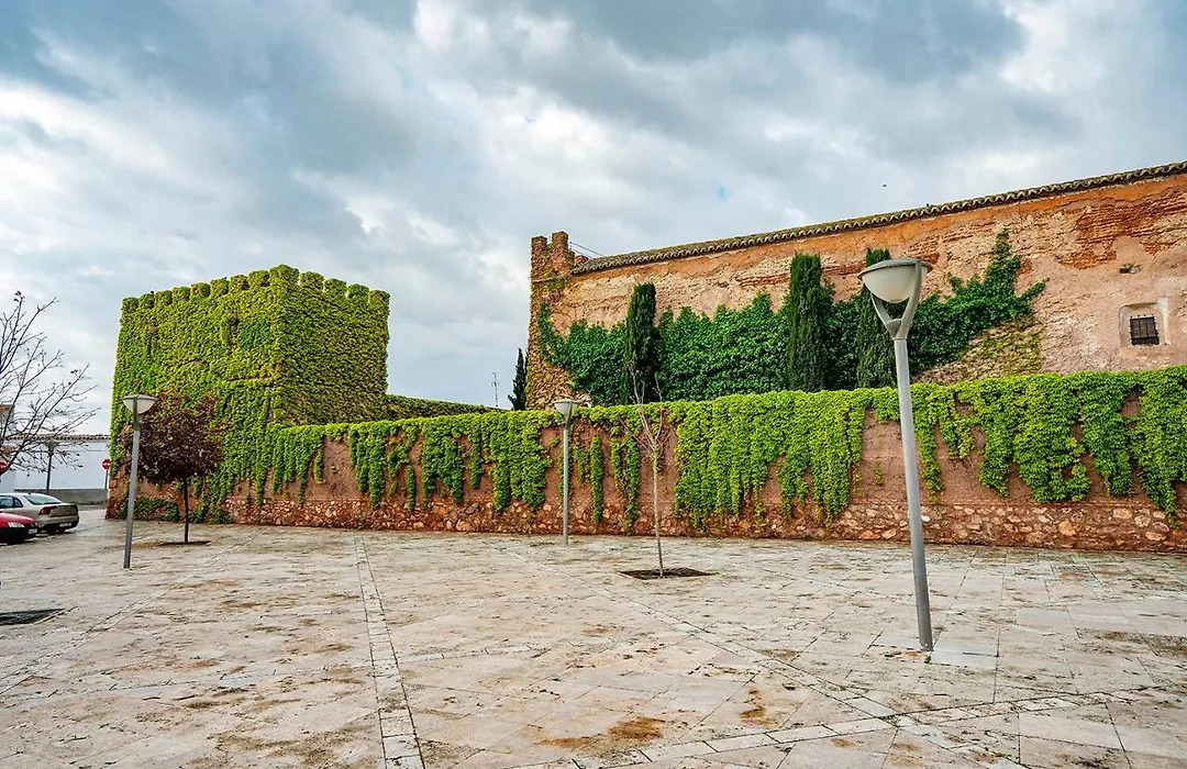 Castillo De Pilas Bonas-1