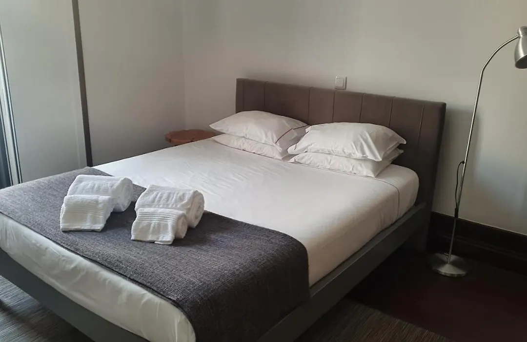 Rosa Biscoito Suites-1