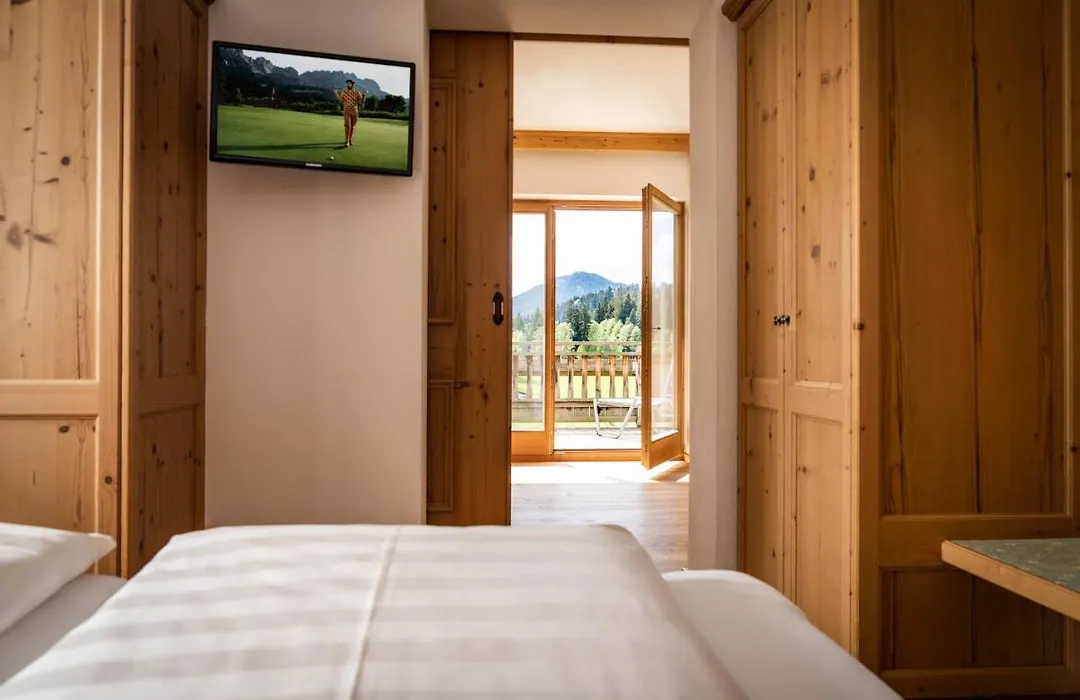 Landhotel Foehrenhof Ellmau-1