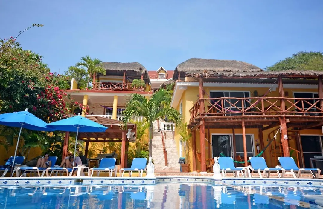 Hotel La Joya Isla Mujeres-1