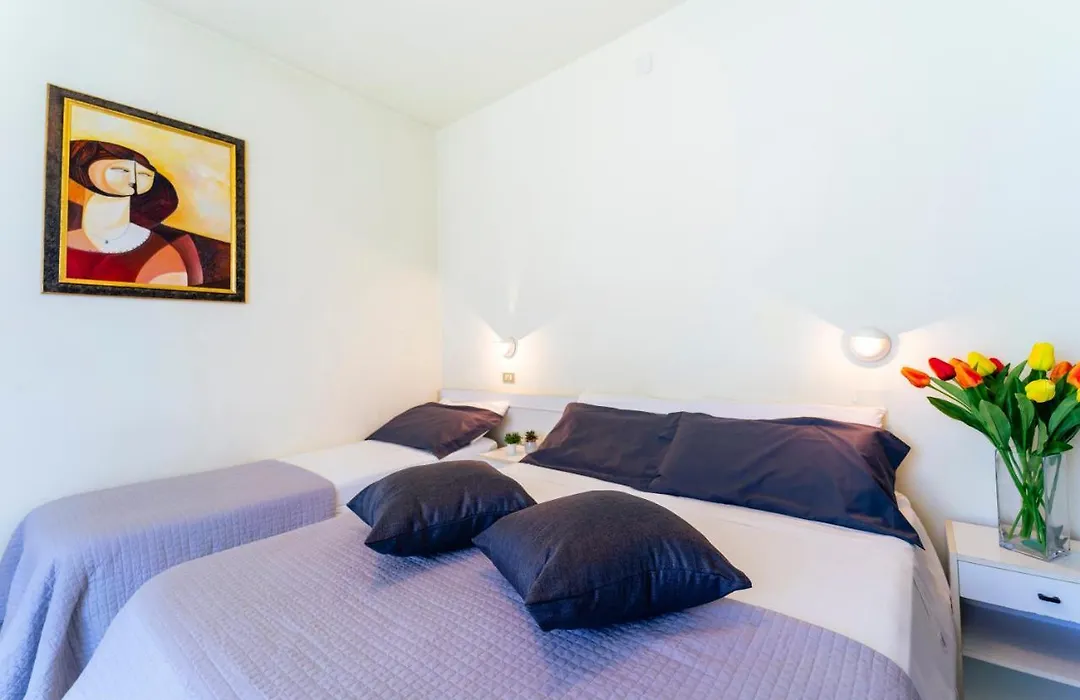 Hotel Astra-1
