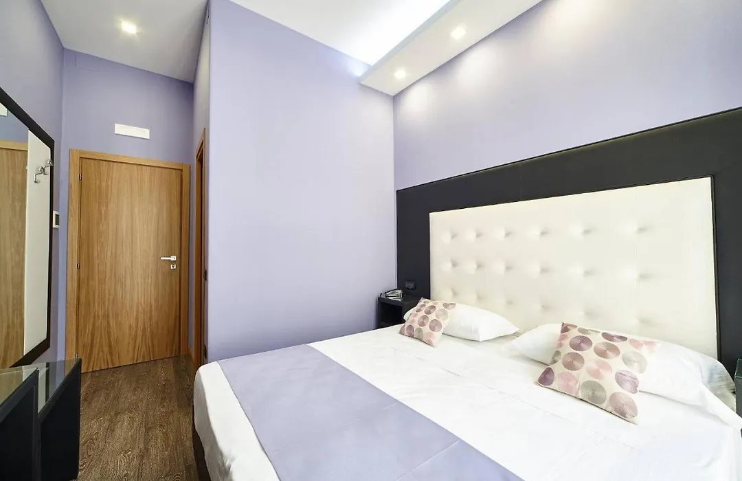 Sweet Central Hotel-1
