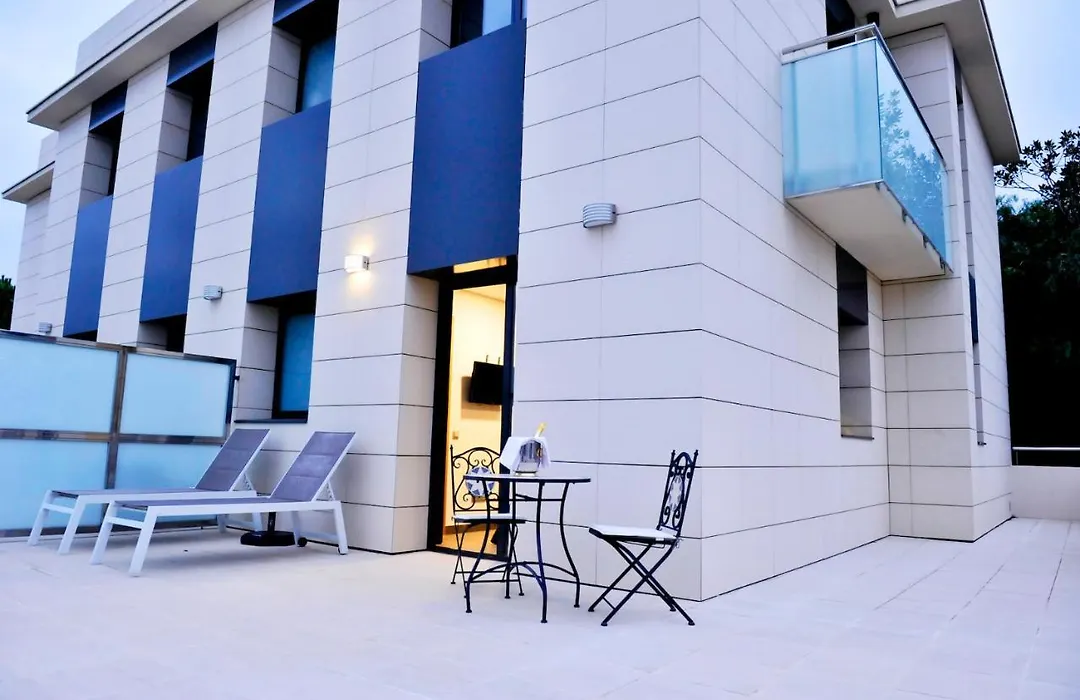 6 Bis Hotel-1