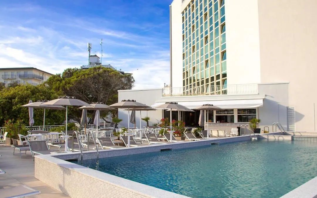 Hotel Nember-1