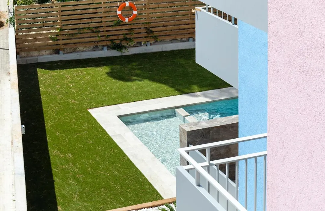 Albana Apartaments Turistics-1