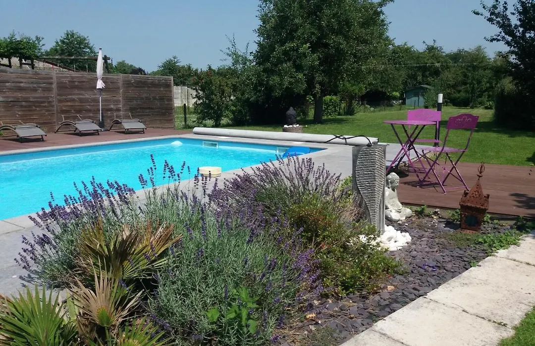 chambres d hotes ,hotel ,Secret d'une Nuit a vicq prės de onnaing,avec piscine-1