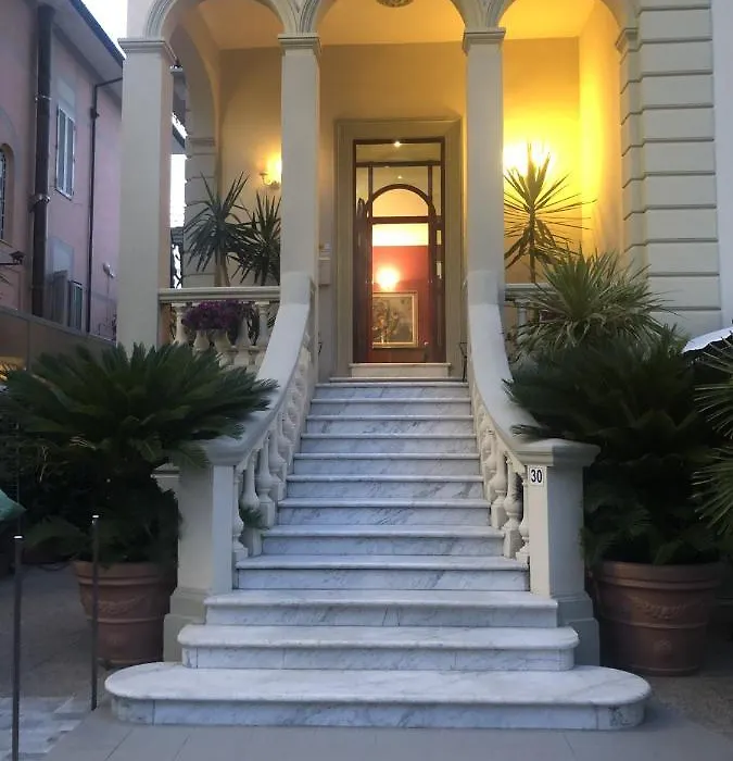 Hotel Regina-1