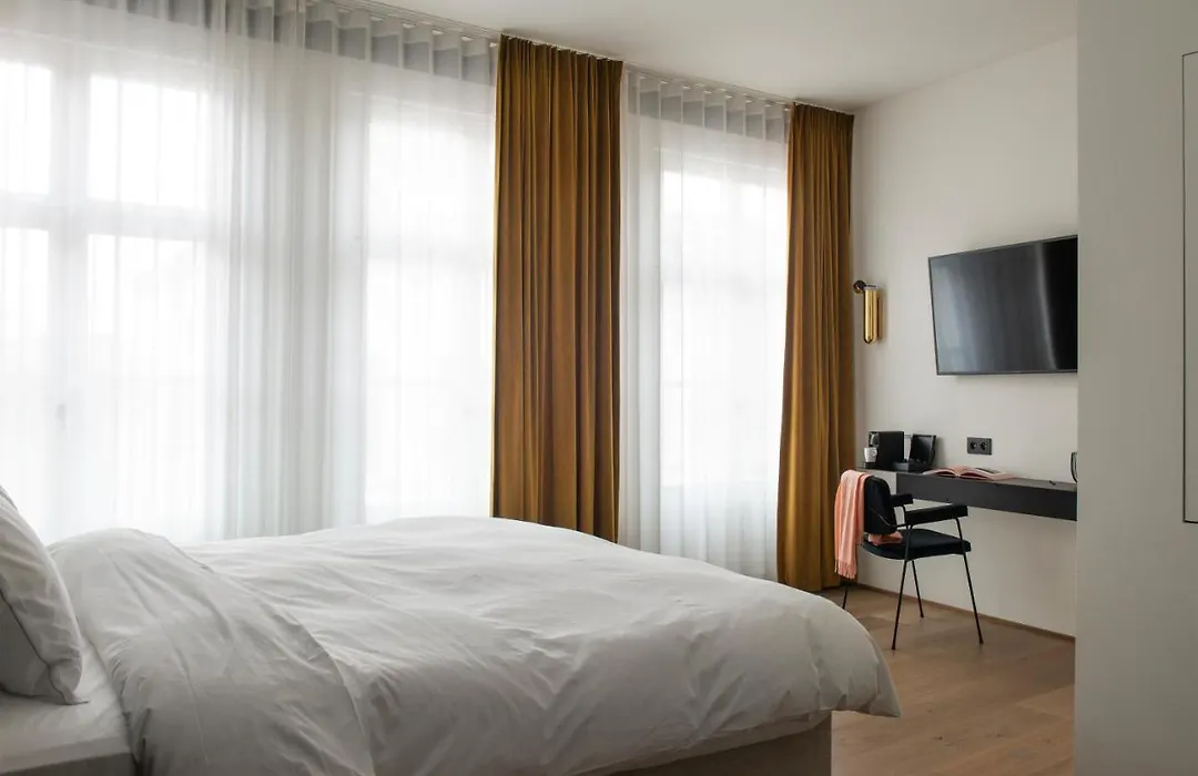 Riga Suites Antwerp-1
