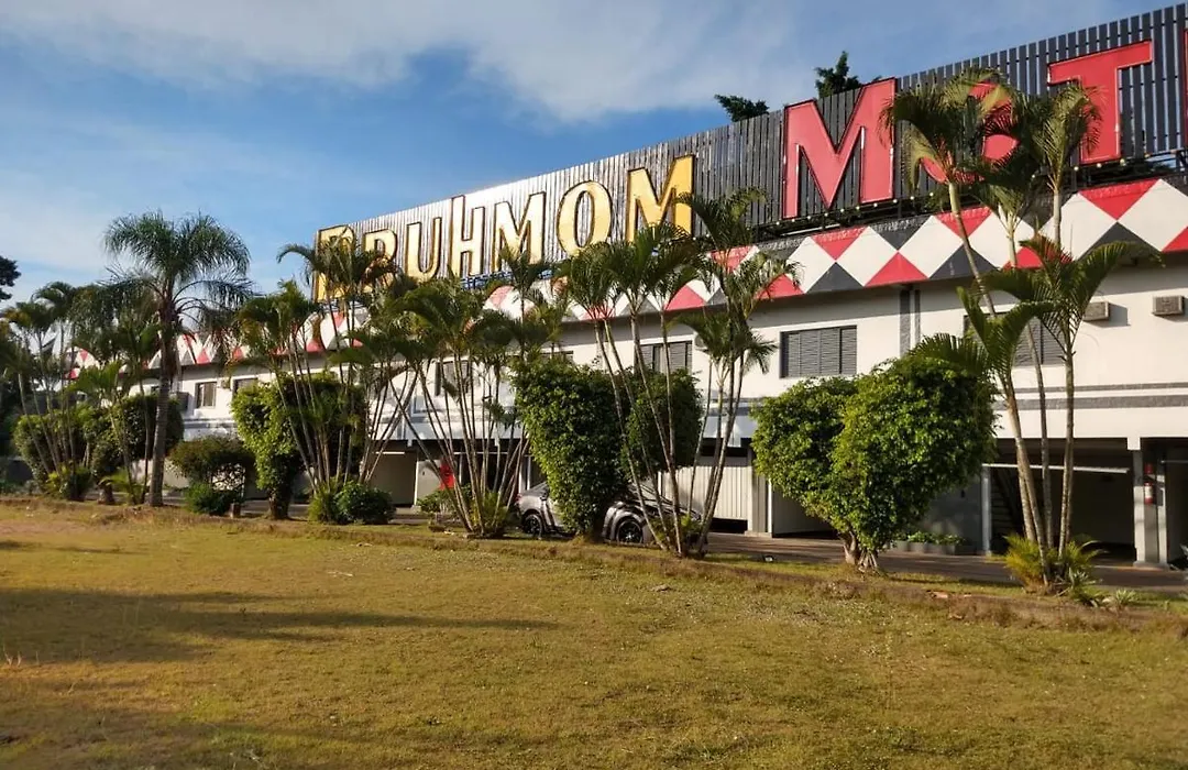 Bruhmom Motel-1