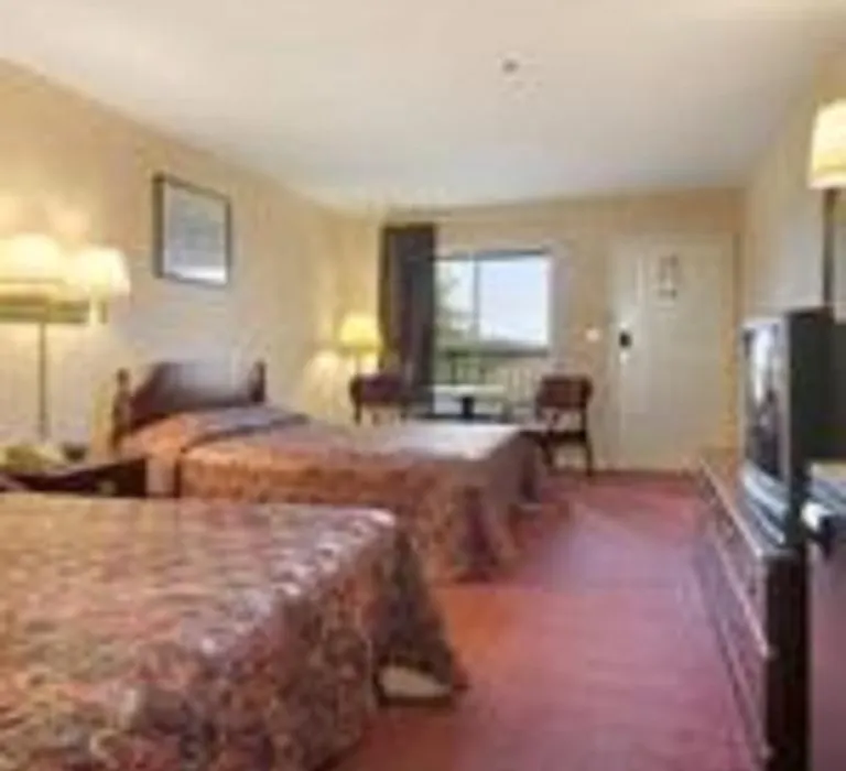 Super 8 By Wyndham Decatur Priceville-1