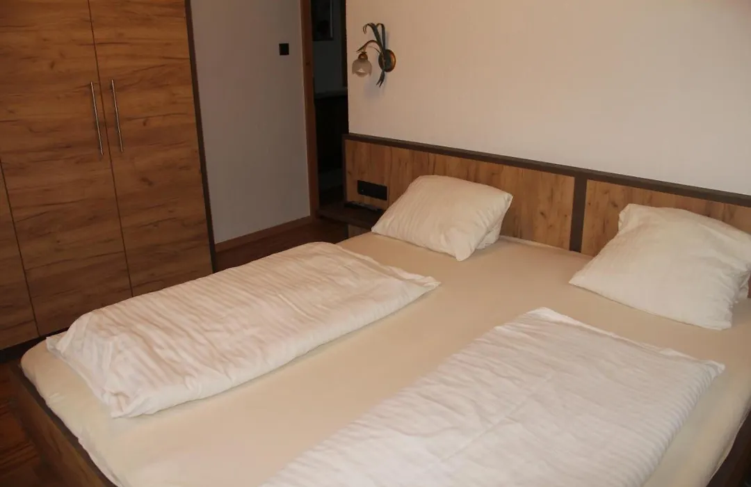 Hotel Schweizerhof-1