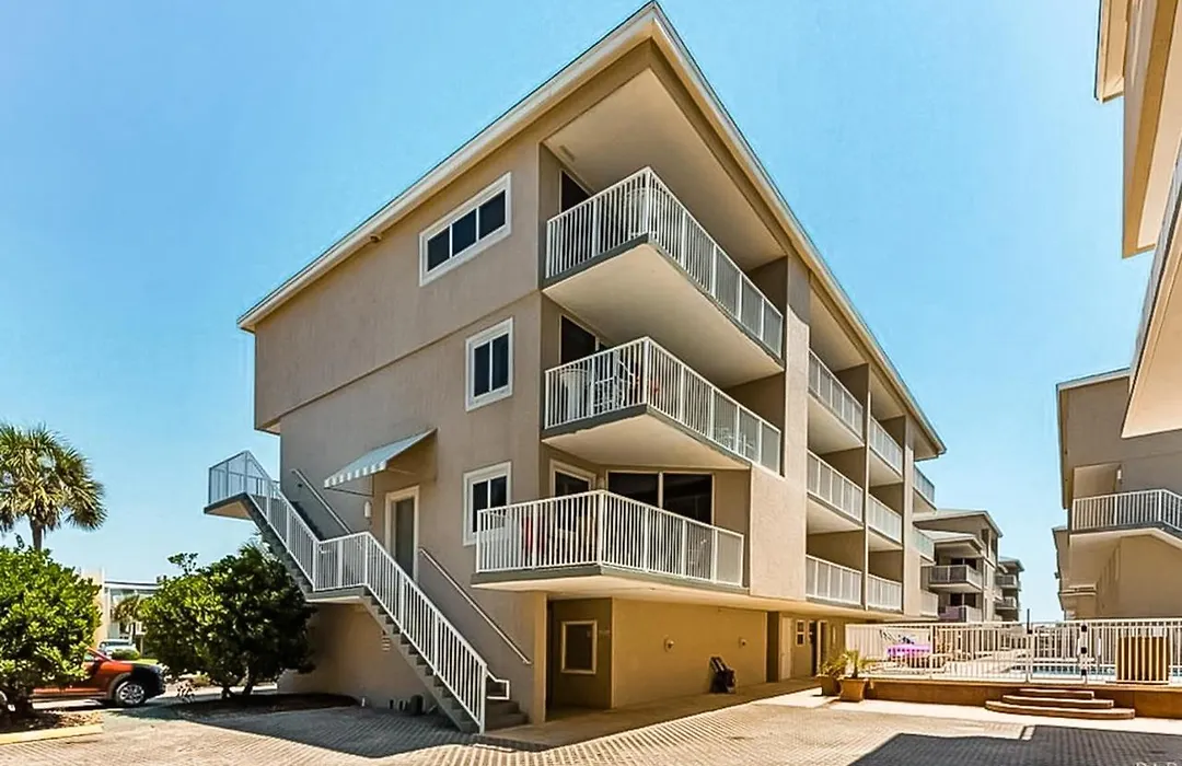 Starboard Village 3-321-1