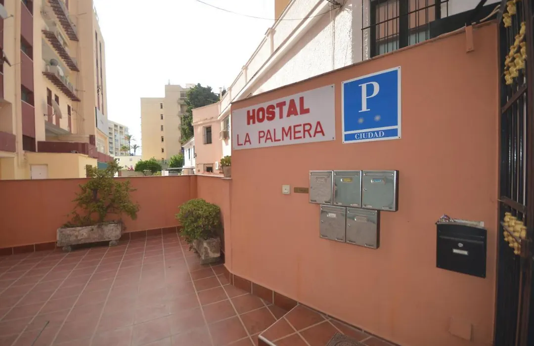 Hostal La Palmera-1