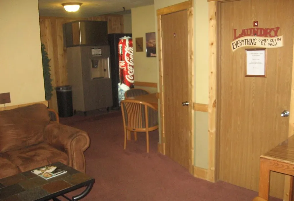 New Summit Inn-1