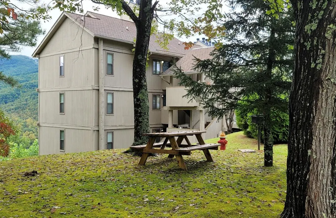 Grand View Loft-1