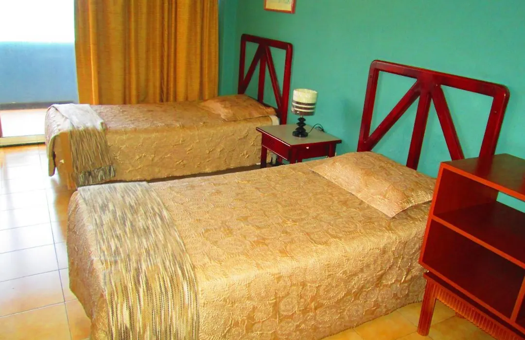Hotel Tiuna-1