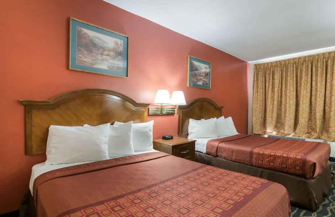 Rodeway Inn Wormleysburg - Harrisburg-1