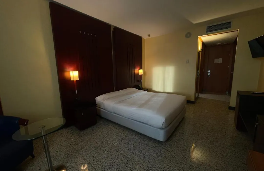 Hotel Amaltea By Executive Sport-1