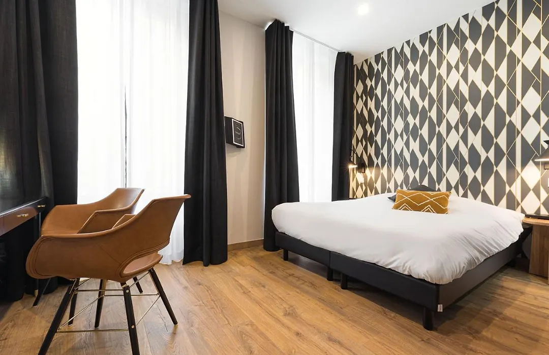 Legend Majestic - Parking Privé GRATUIT- Climatisation - Gare - Centre Ville-1