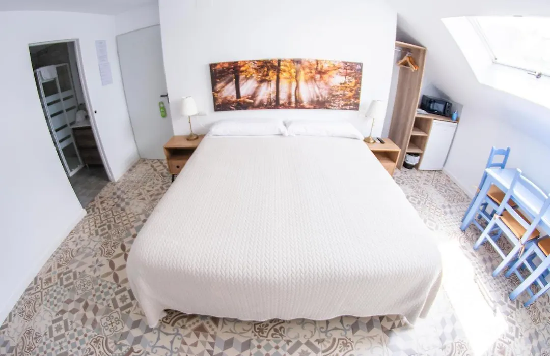Hostal Las Encinas-1