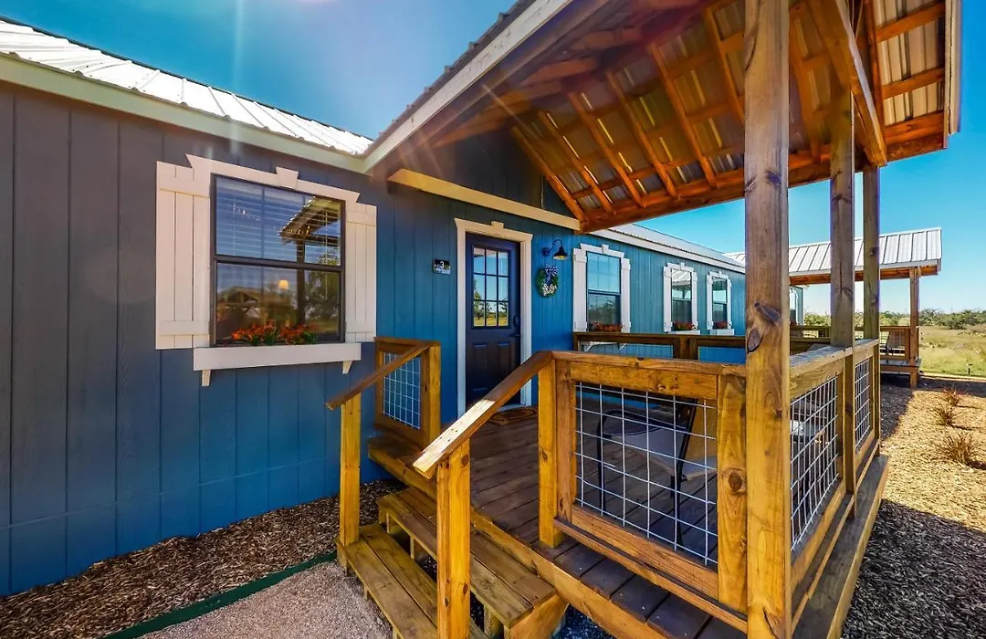Wine Country Cottage 3-1