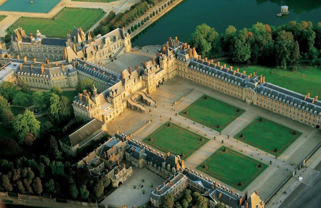 Villa Eugénie Melun-1