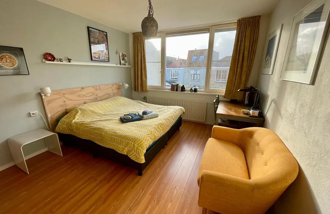 Comfortable Room-1