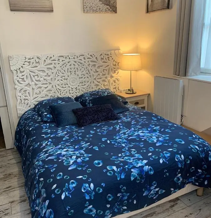 Lyon City Home'S Bed & Breakfast-1