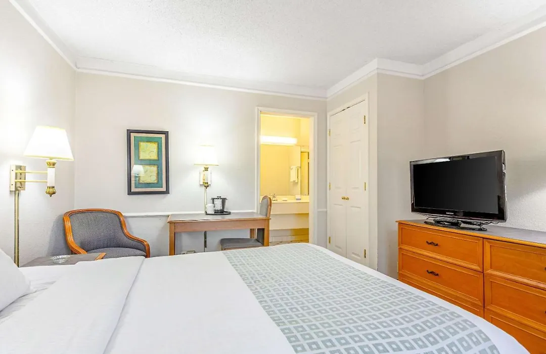Rodeway Inn Huntsville West-1