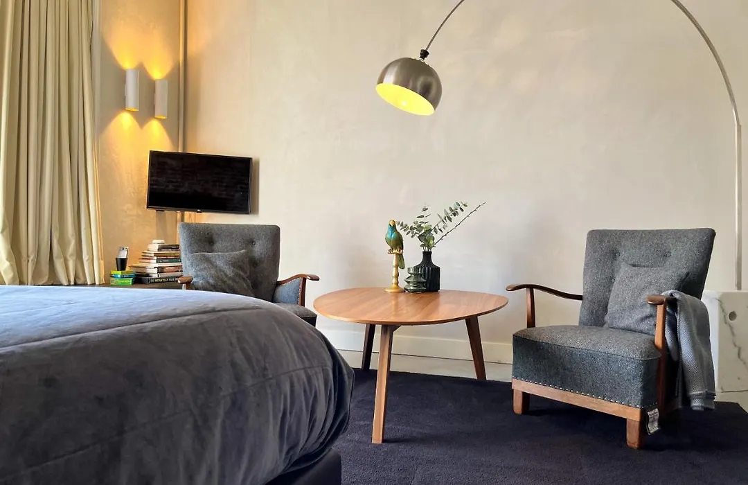 Van der Gang Suites-1