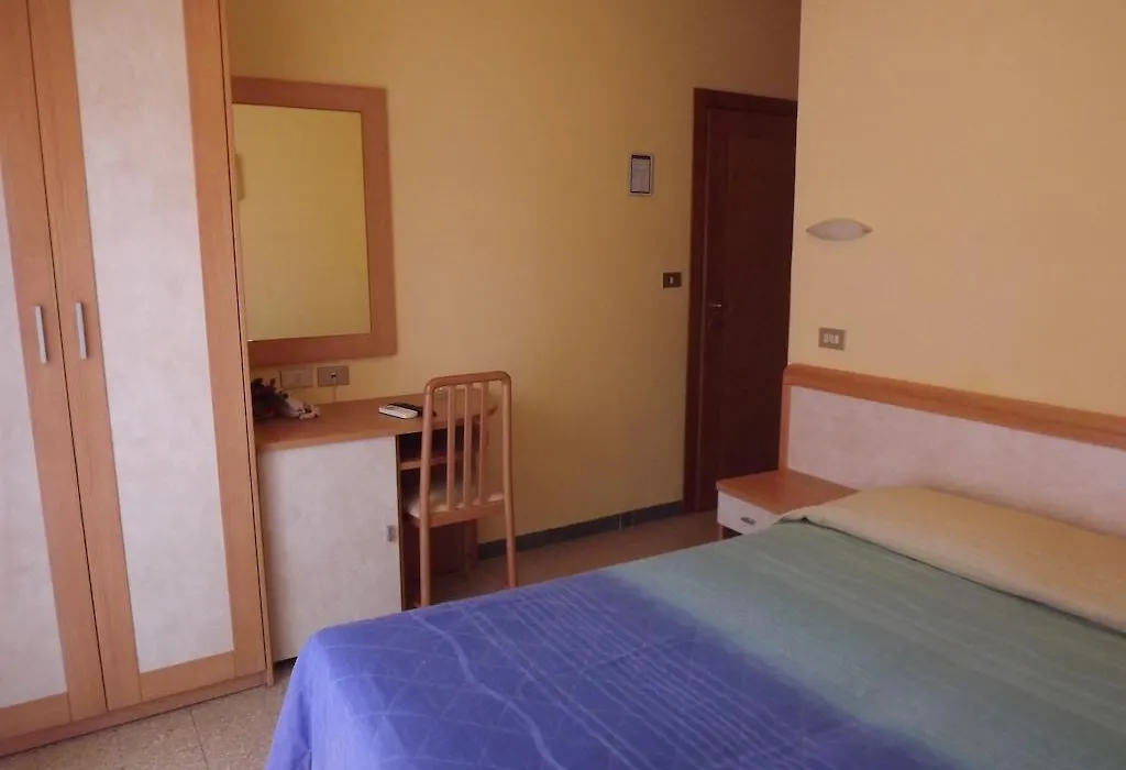 Hotel Rita-1