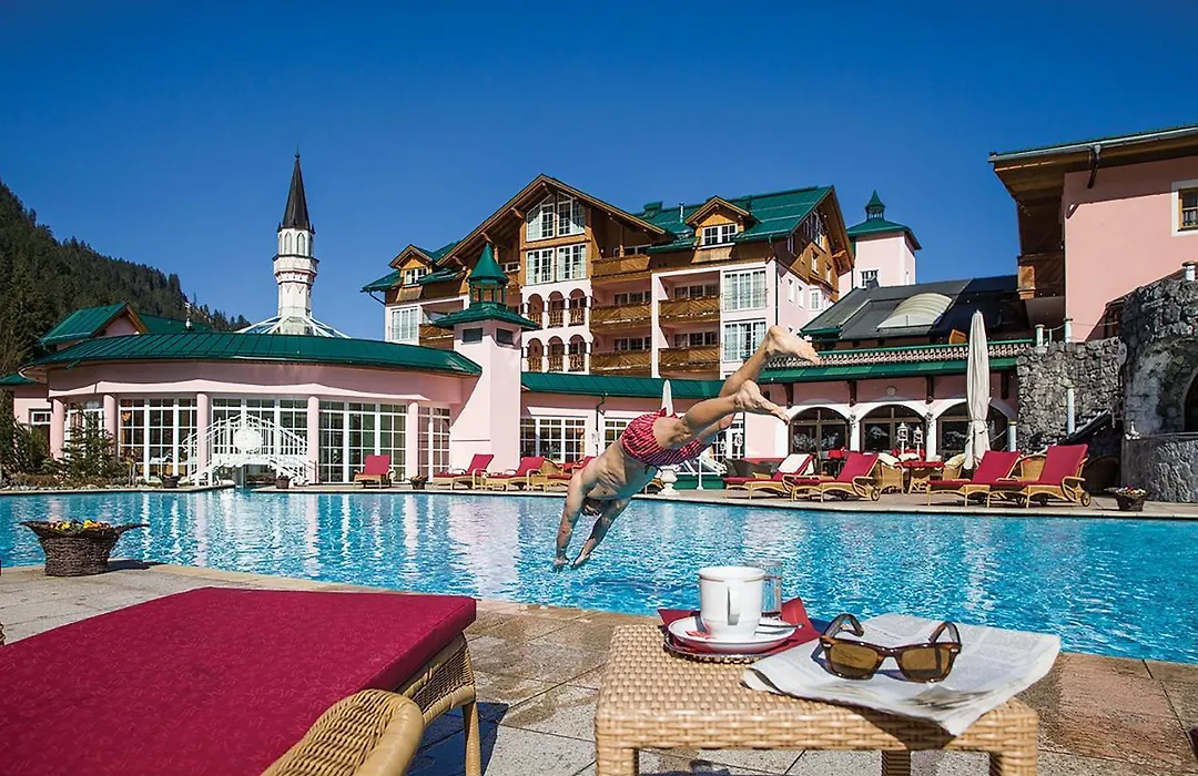 Wellnesshotel ...liebes Rot-Flüh-1