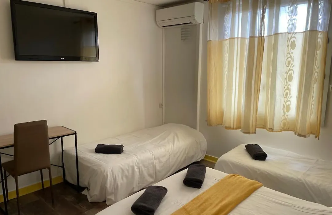 Family Hotel-1